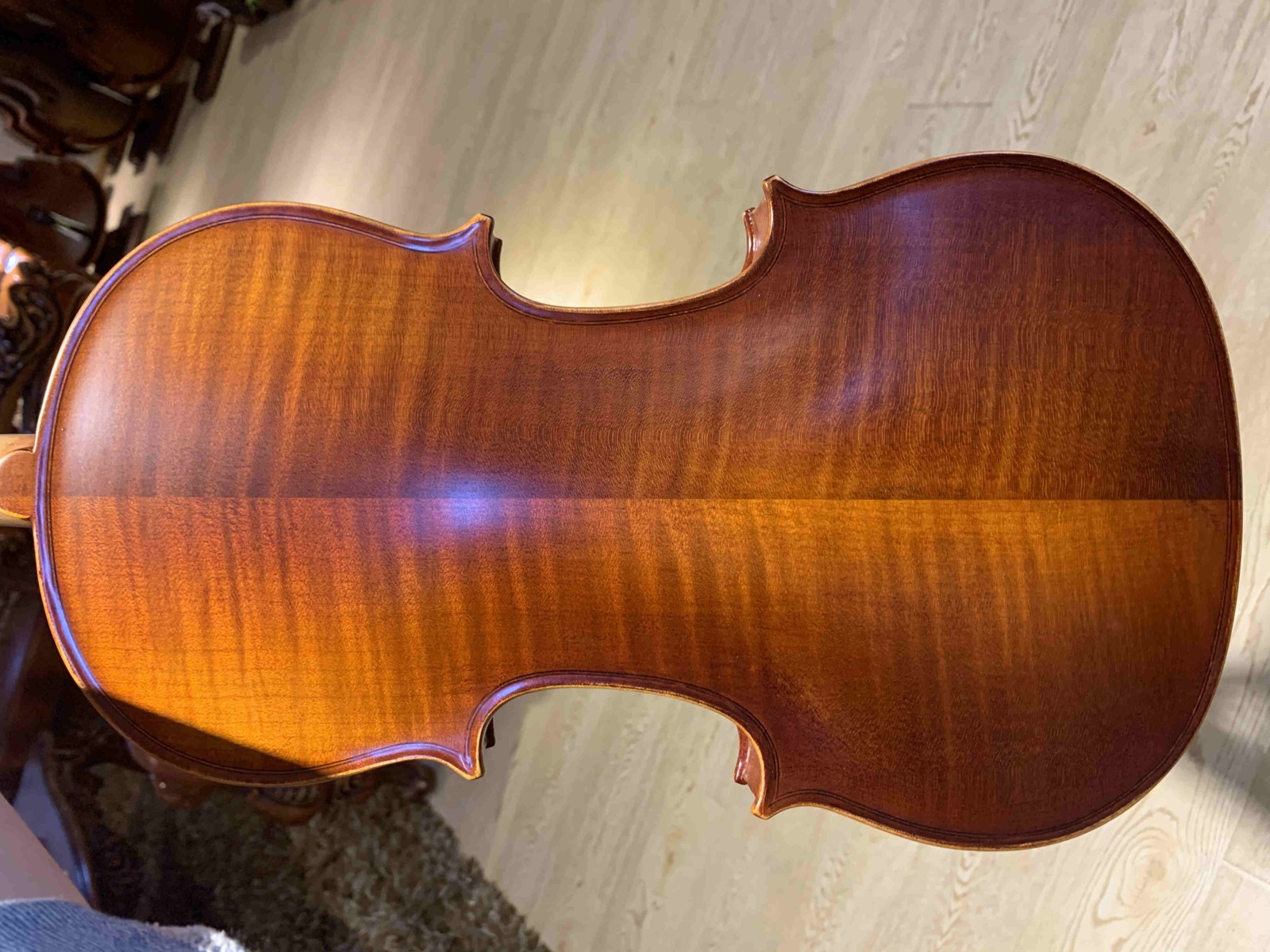 ไวโอลิน Corelli CV011 ไม้ Flamed Maple ลายเฟลม อะไหล่ Ebony แถมกล่อง+คันชัก ราคา 6,000 บาท - Image 4