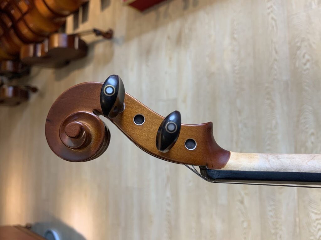 ไวโอลิน Corelli CV105 Solid Spruce อะไหล่ Ebony แท้ แถมกล่อง+คันชัก ราคาเริ่ม 4,000 บาท