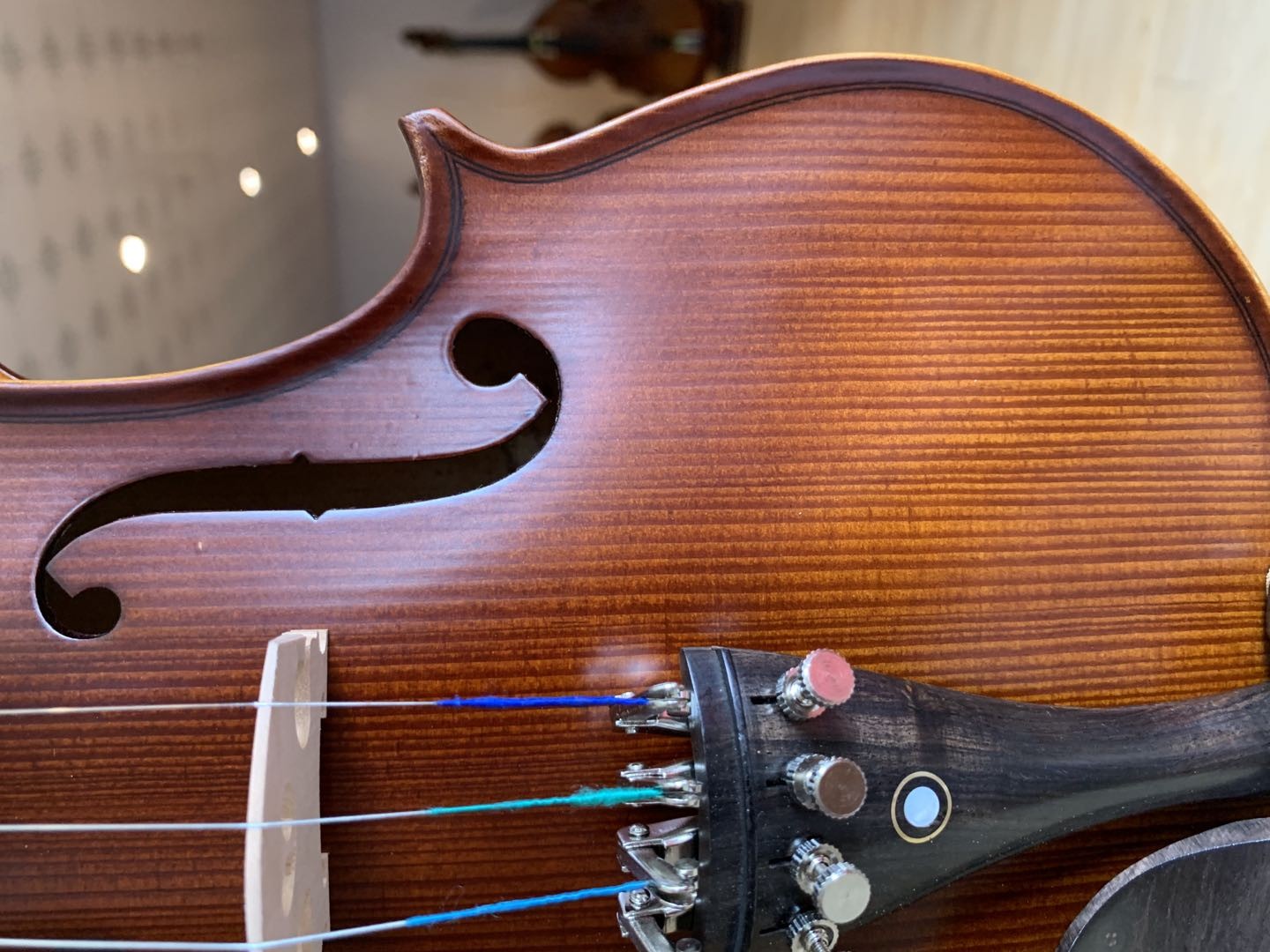 ไวโอลิน Corelli CV107 Solid Spruce ขอบ Outline อะไหล่ Ebony ไซส์ 4/4 ราคา 5,190 บาท - Image 3